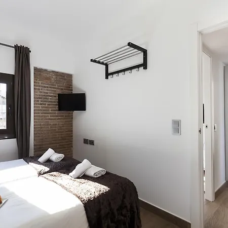 Ab Paral-Lel Spacious Apartments *