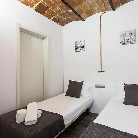 Ab Paral-Lel Spacious Apartments