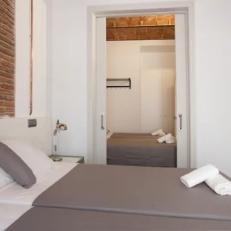Ab Paral-Lel Spacious Apartments *