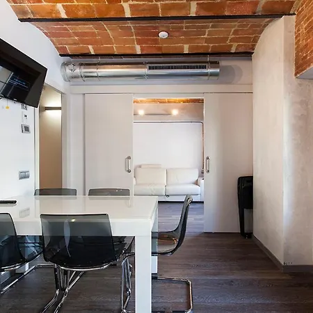 Ab Paral-Lel Spacious Apartments *
