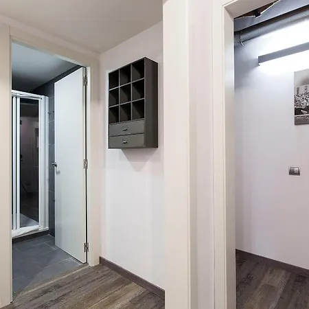 Ab Paral-Lel Spacious Apartments Apartment